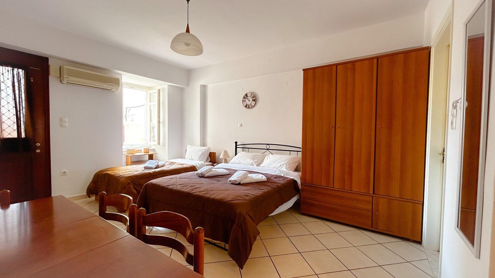 central-home-syros-ermoupoli-rooms-rent