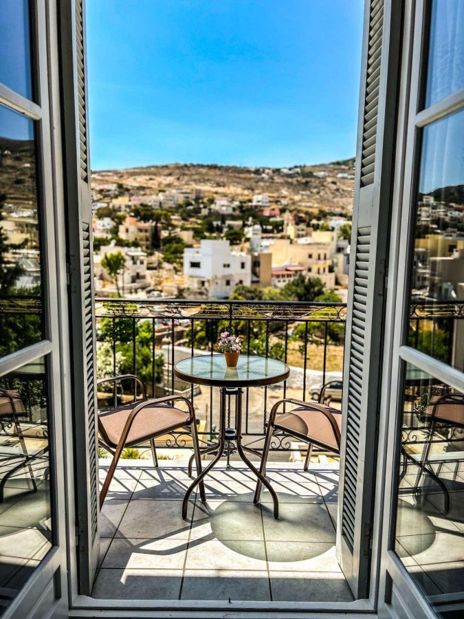 central-apartment-3-syros-ermoupoli-rent-rooms-studio-11